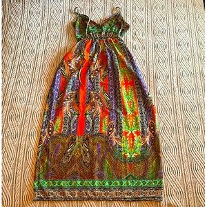 Fun V-Neck Spaghetti Strap Maxi Dress Size Medium